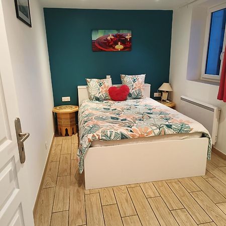 Appartement Avec Terrasse Blois Kültér fotó